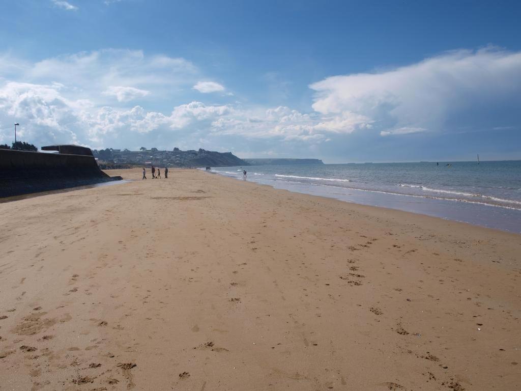 Appartement F1 Mansarde A 100M De La Plage, Proche De Arromanches Et Des Plages Du Debarquement Saint-Come-de-Fresne ภายนอก รูปภาพ